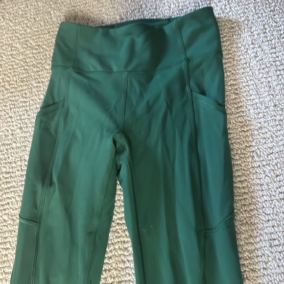 Dark green lululemon full length size 2 with pockets - Picture 2 of 6